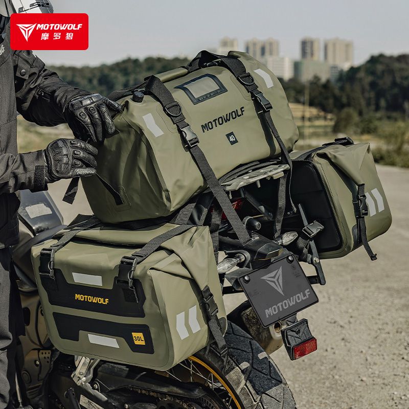 กระเป๋าท้ายมอเตอร์ไซค์กันน้ำ M - Panniers Waterproof Rear บทวิจารณ์และราคา